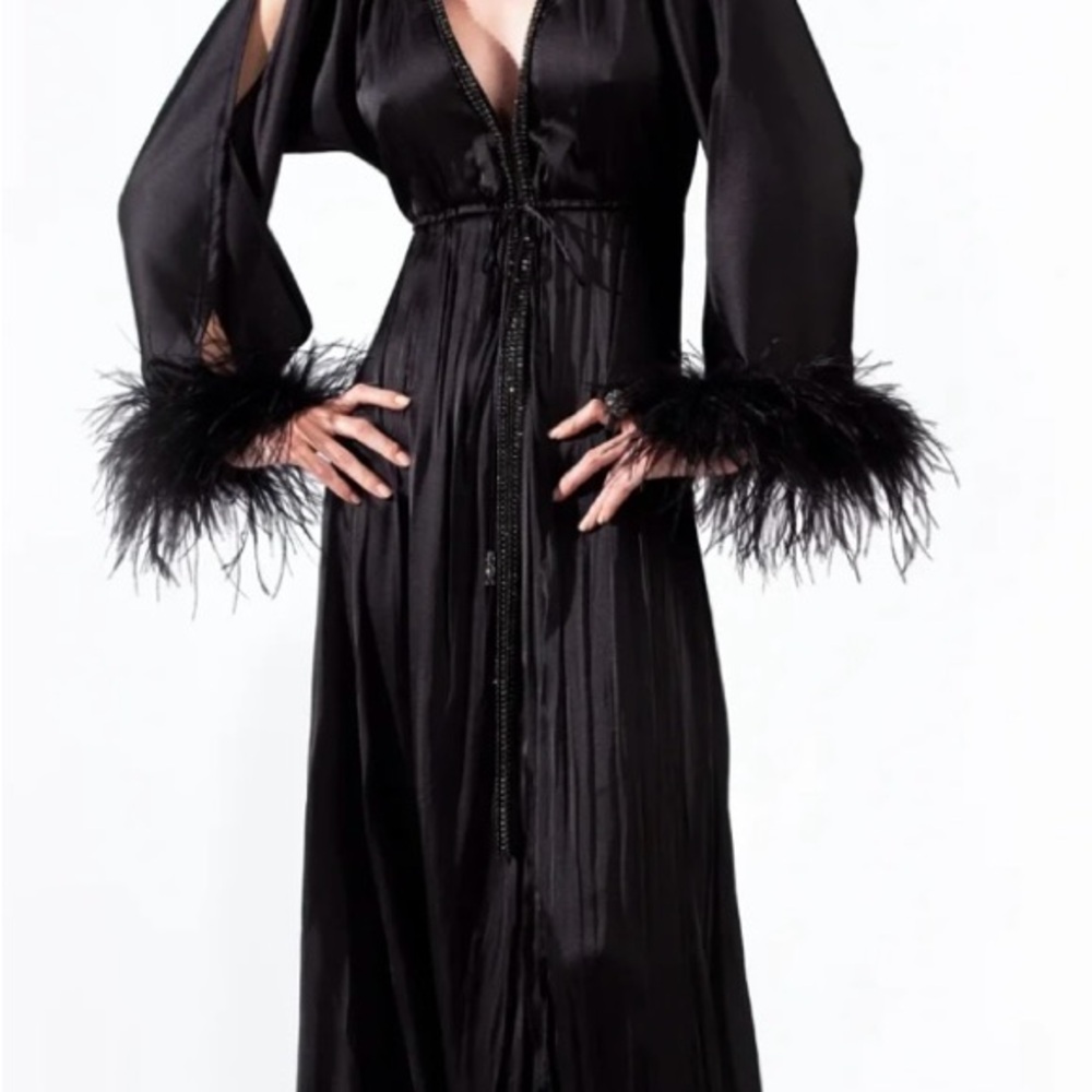 Black silk feather-long dress